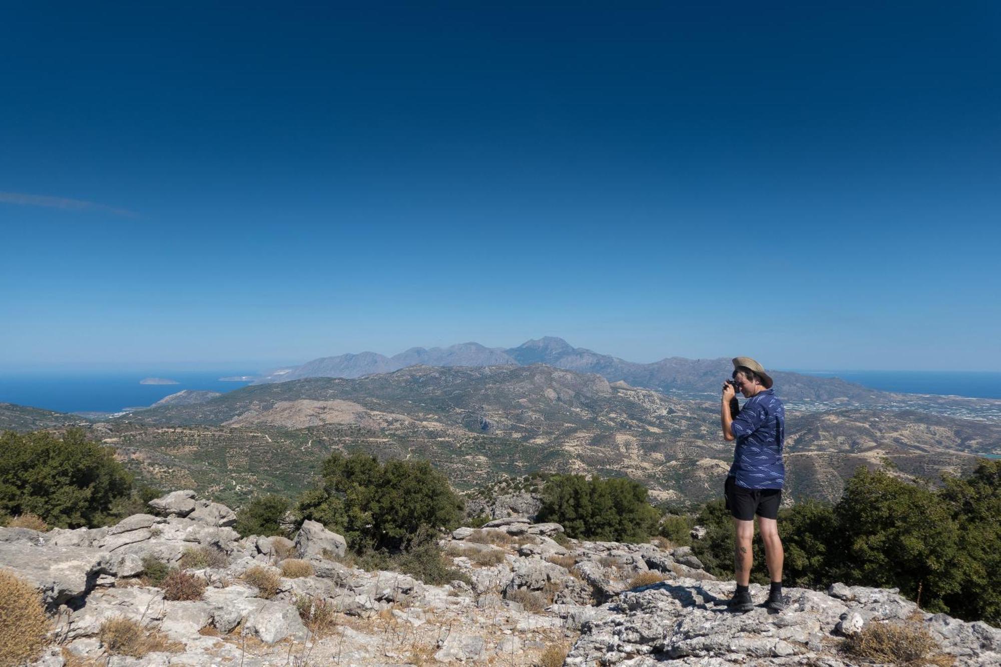 Villa Dio Petres Kroustas Bagian luar foto