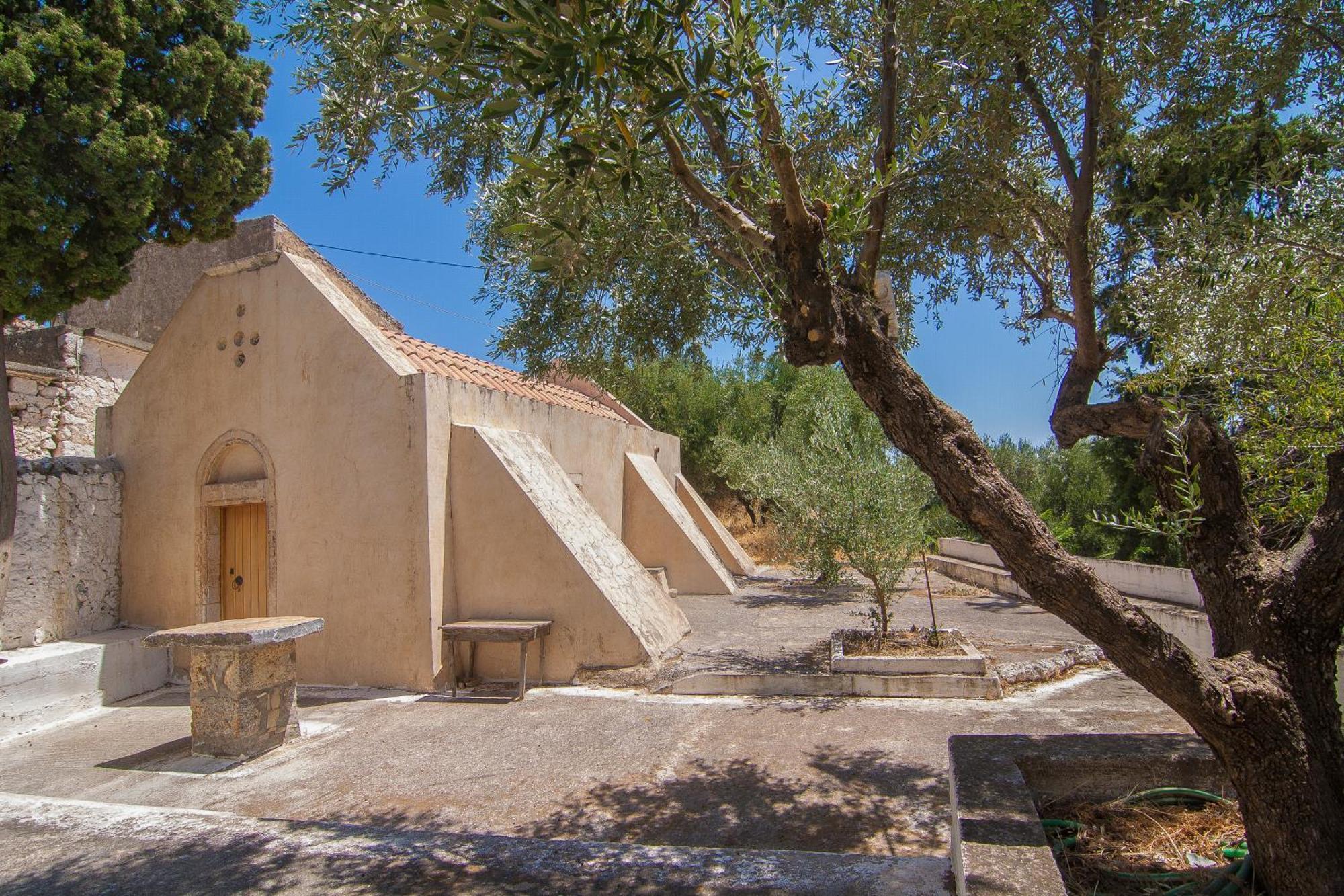 Villa Dio Petres Kroustas Bagian luar foto